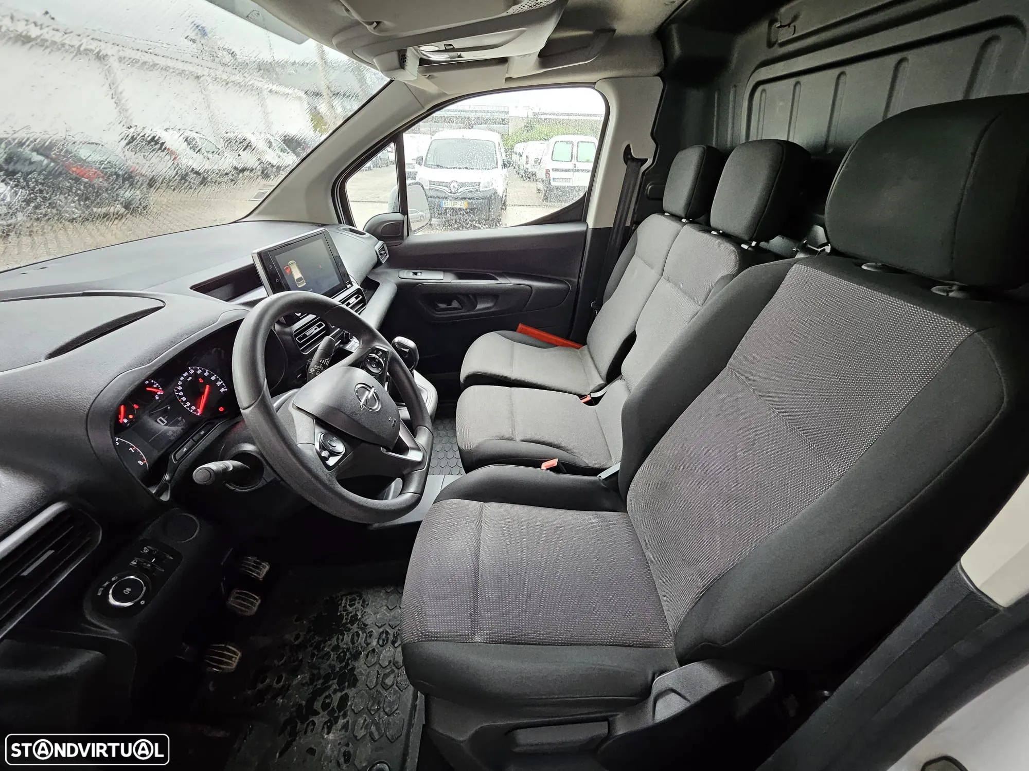 Opel Combo Maxi Longa 1.5CDTI 102cv Ecrã Central - 7