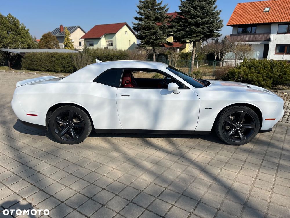 Dodge Challenger 5.7 R/T - 9