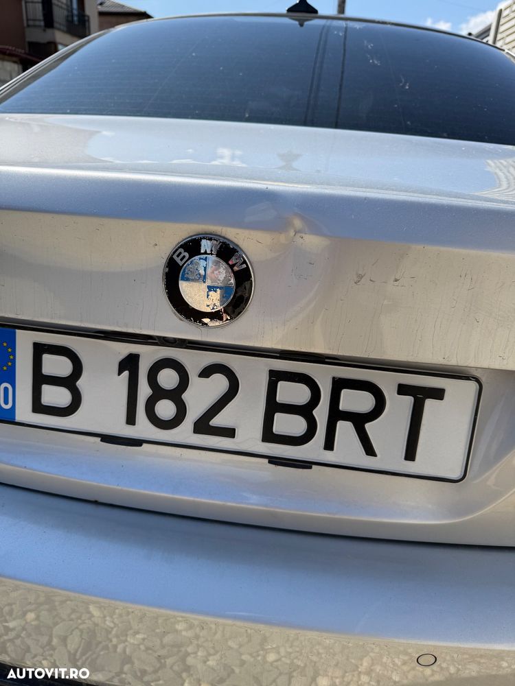 BMW Seria 3 330i Aut. - 10