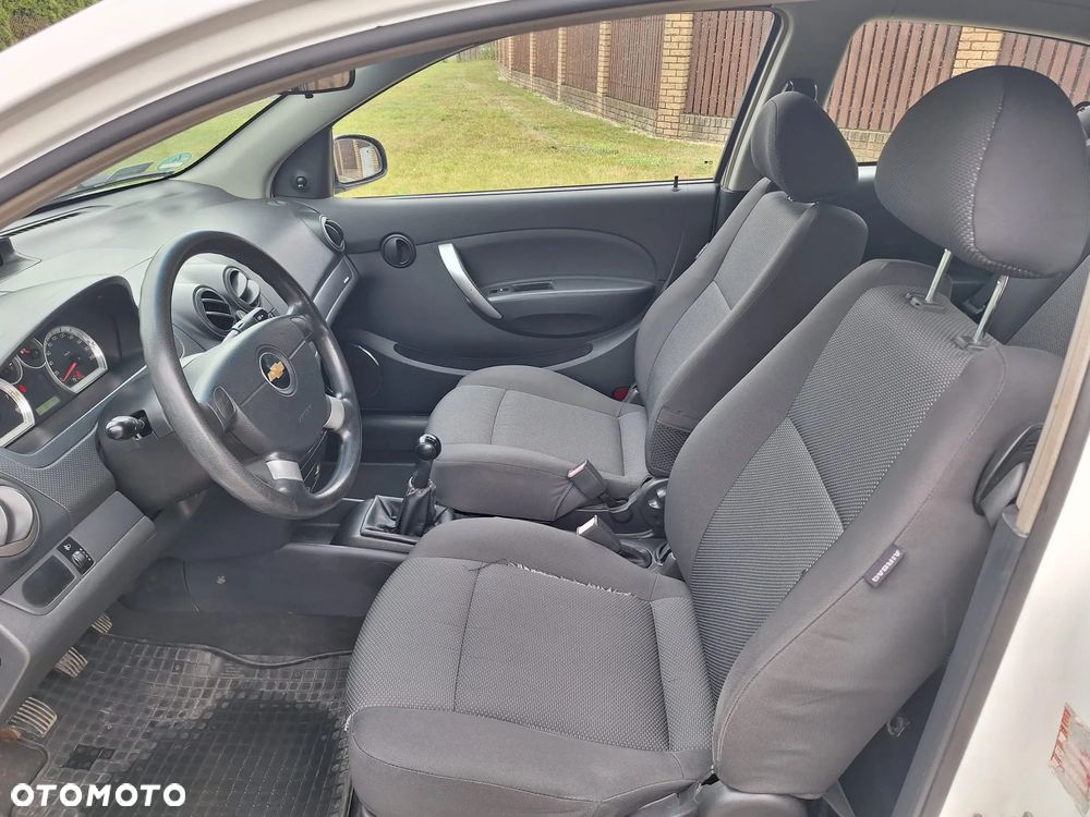 Chevrolet Aveo 1.2 16V Base+ - 13