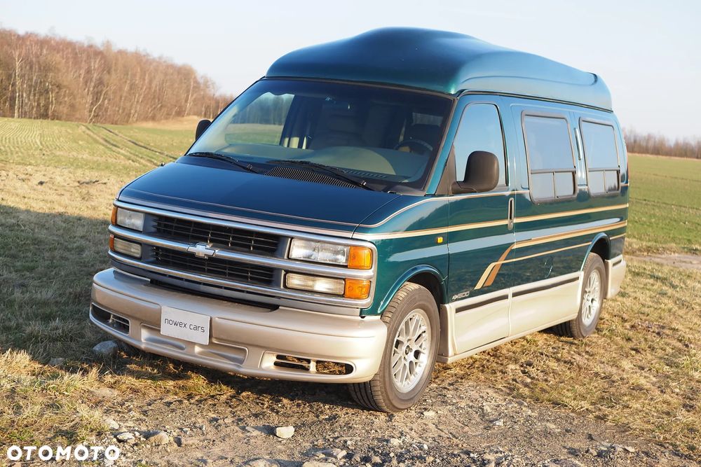 Chevrolet Express - 20