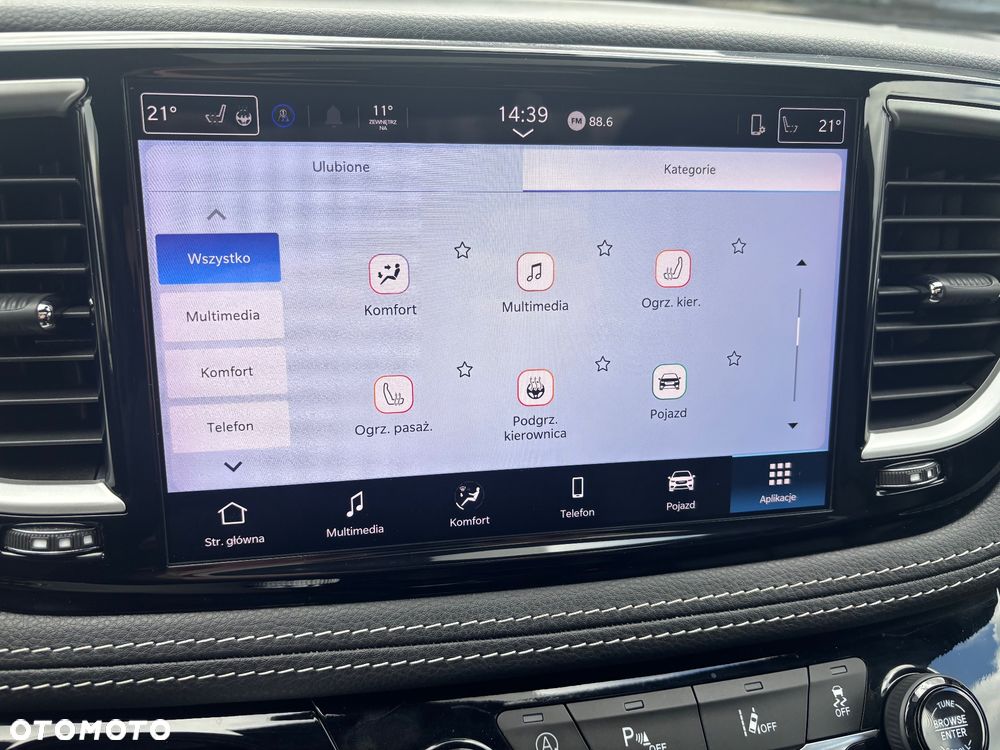 Chrysler Pacifica - 31