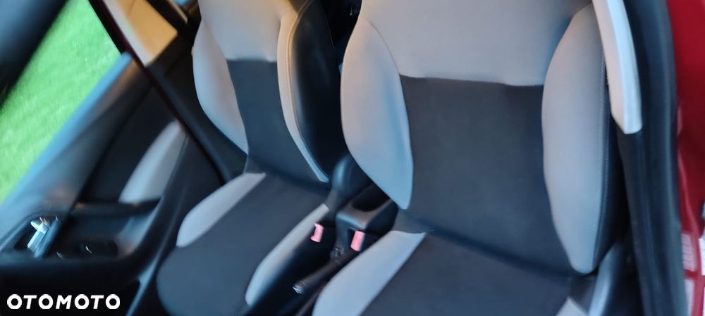 Citroën C3 1.4 HDi First - 12