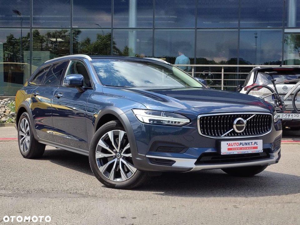 Volvo V90 Cross Country - 3