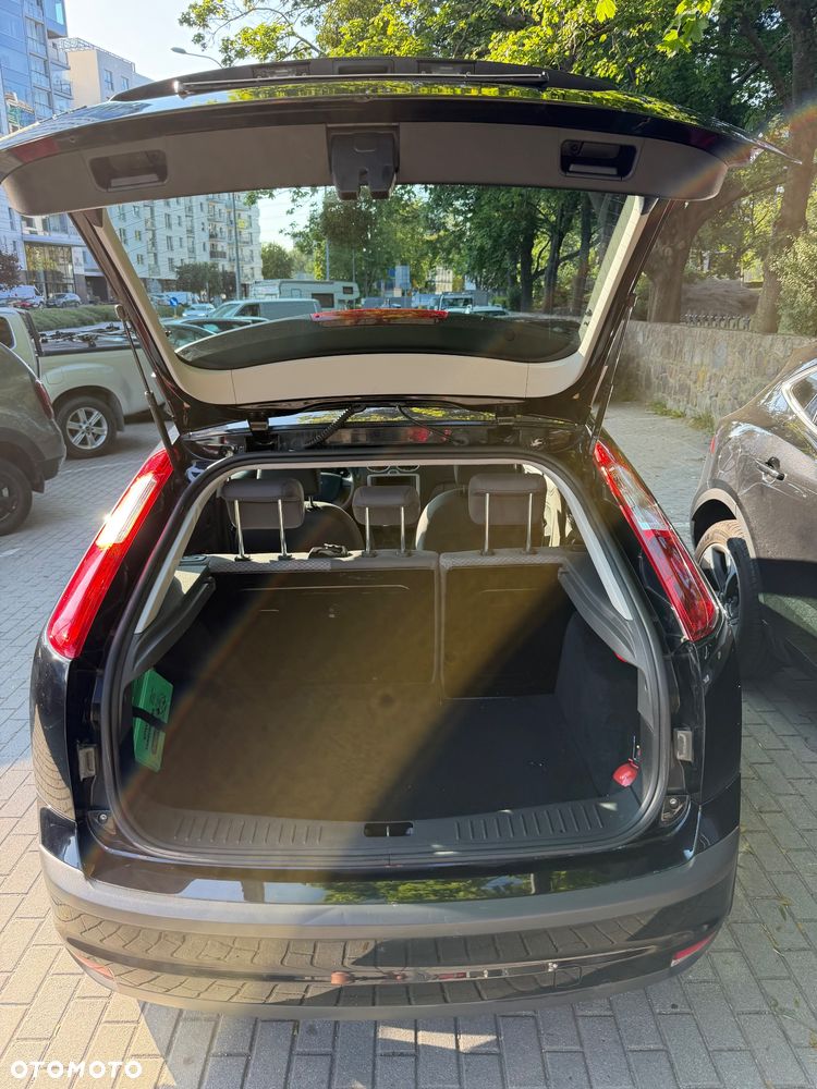 Ford Focus 1.6 FX Silver - 26