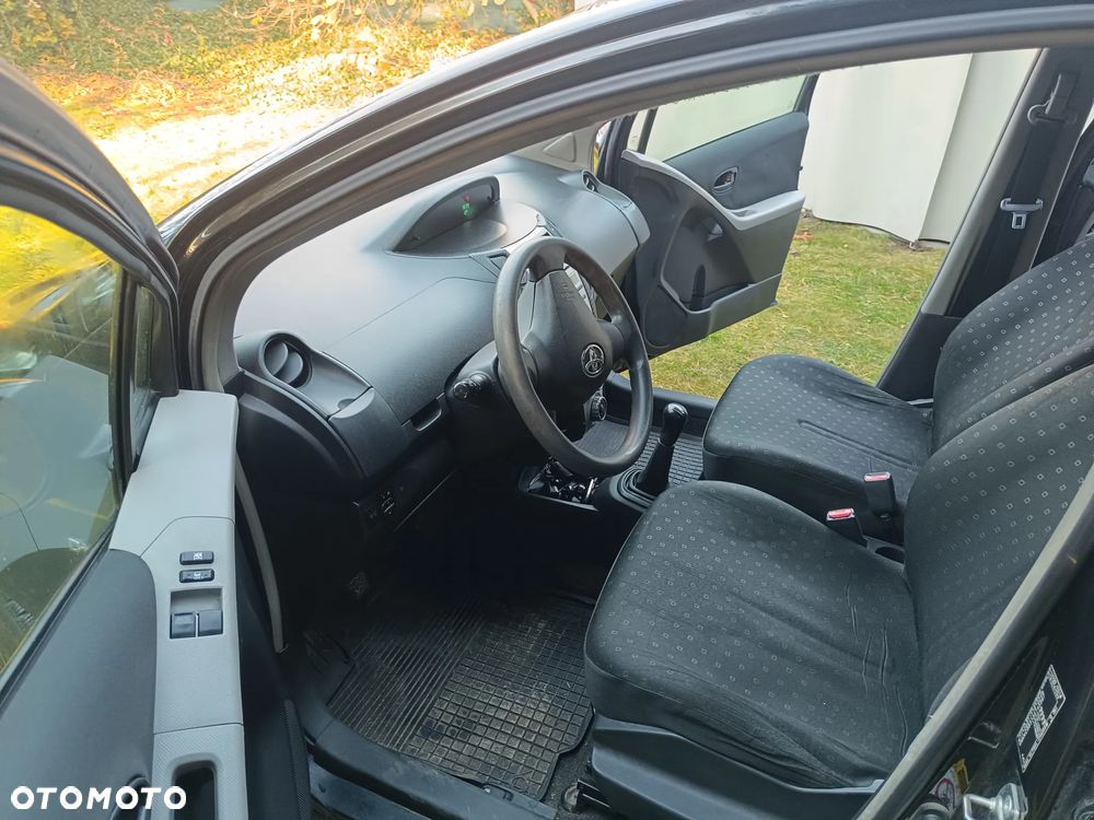 Toyota Yaris 1.4 D-4D Terra - 6