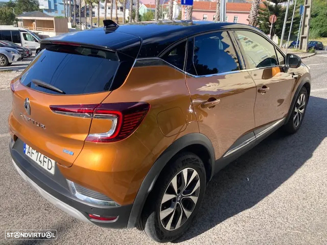 Renault Captur 1.6 E-Tech Plug-In Hybrid Techno - 4