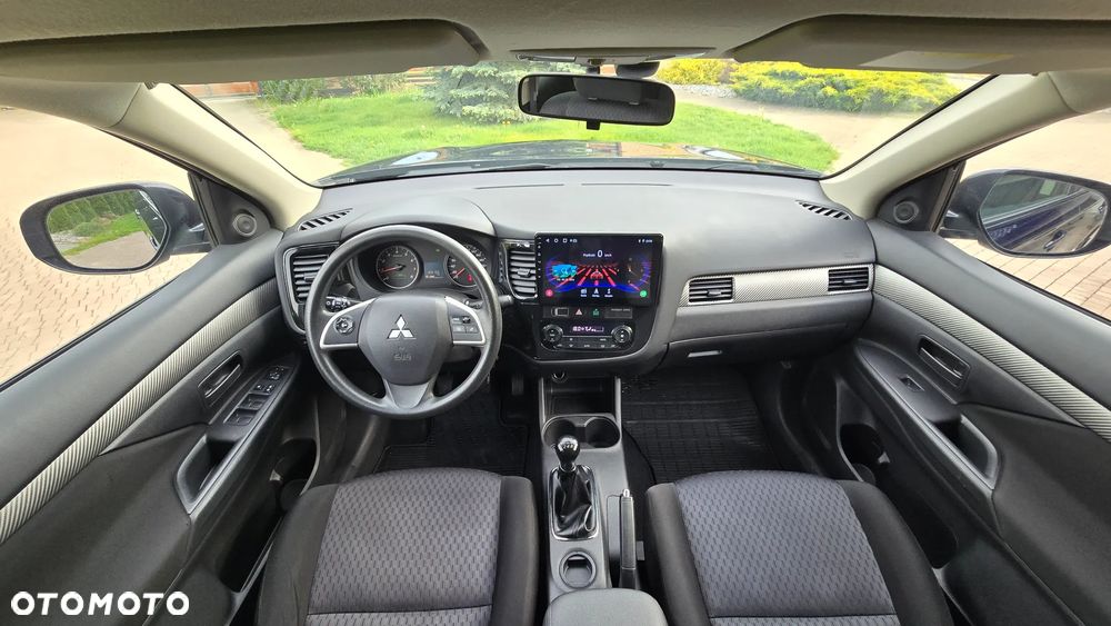 Mitsubishi Outlander - 27