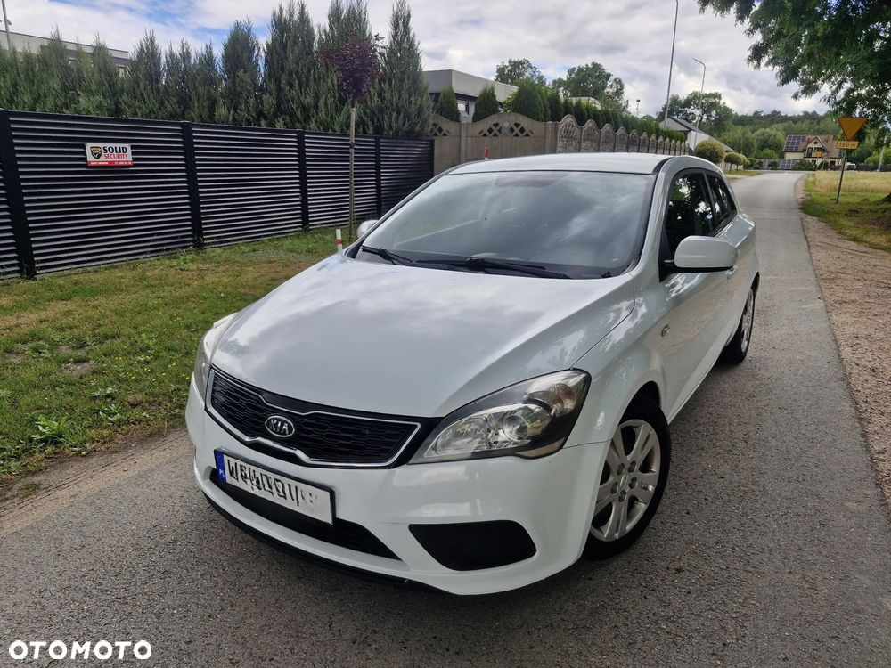 Kia Ceed 1.6 CRDi 90 ISG Spirit - 3