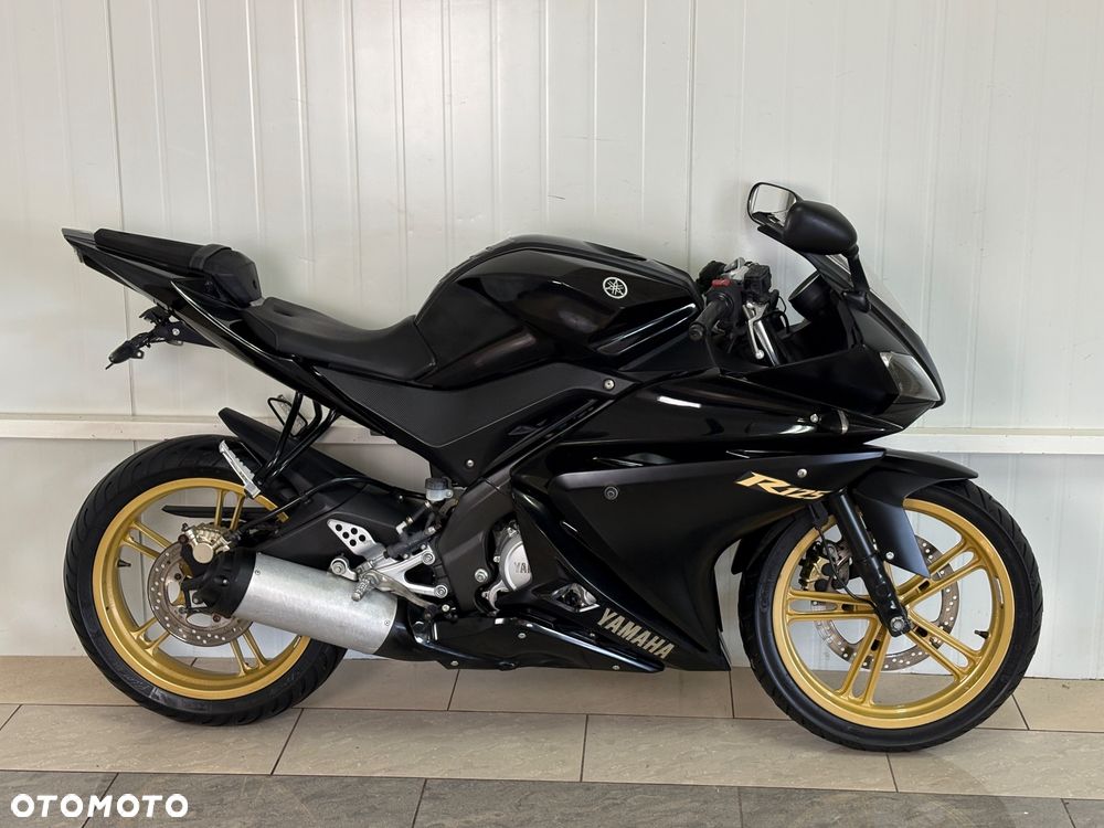 Yamaha YZF - 3