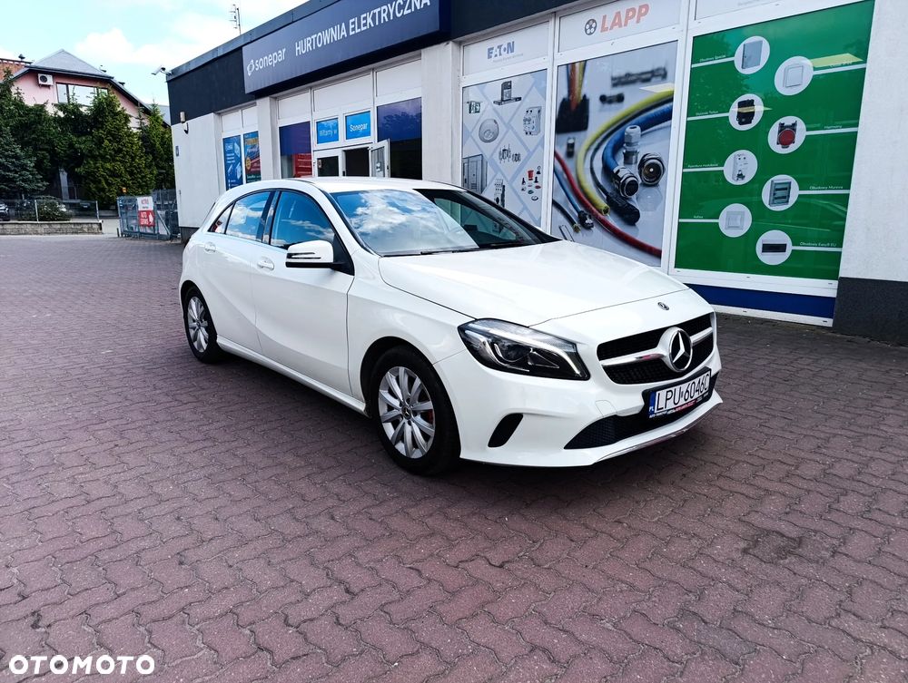Mercedes-Benz Klasa A 180 7G-DCT Style - 4