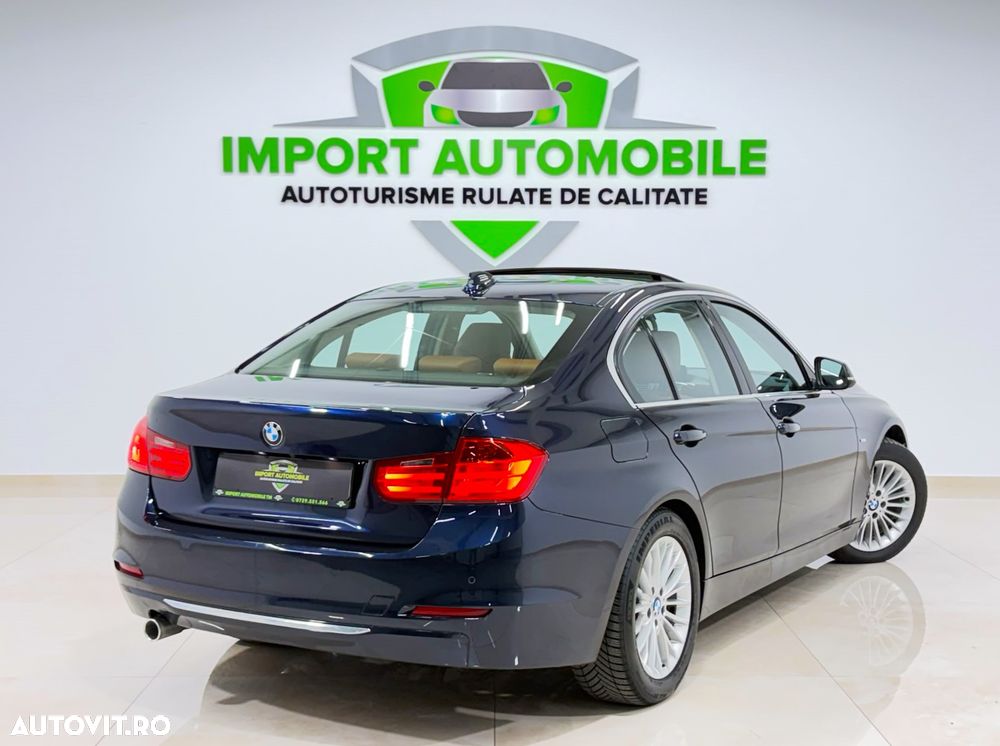 BMW Seria 3 320i Aut. Luxury Line - 14