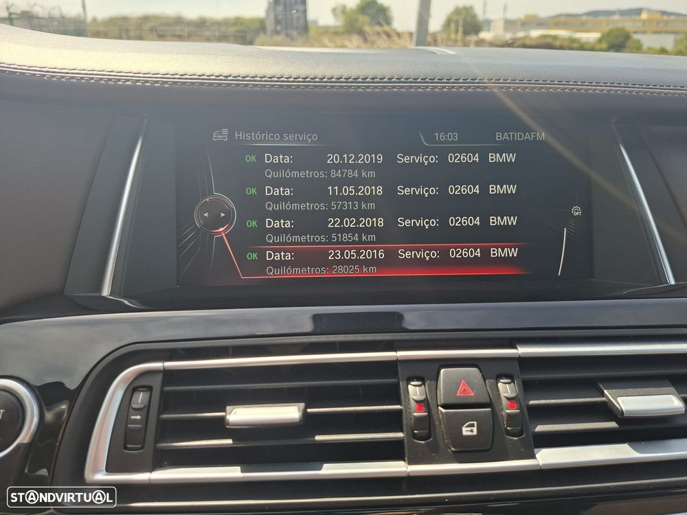 BMW 740 d Pack M - 19