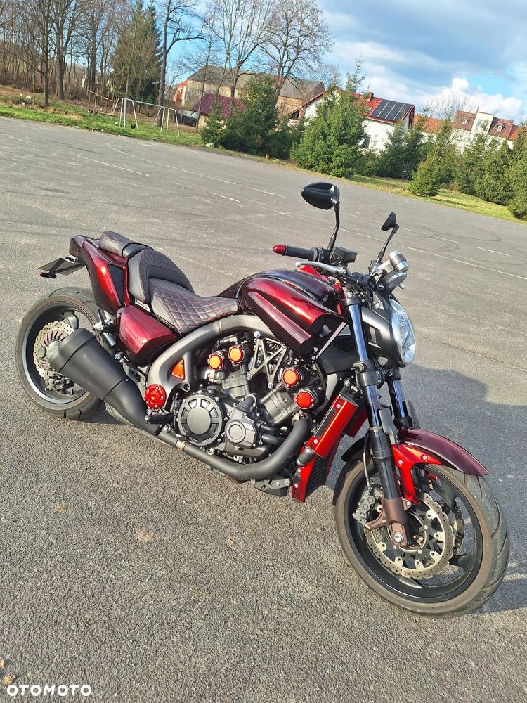 Yamaha V-MAX - 2