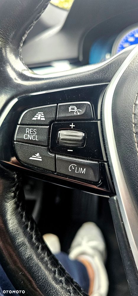 BMW Seria 5 520d Luxury Line sport - 10