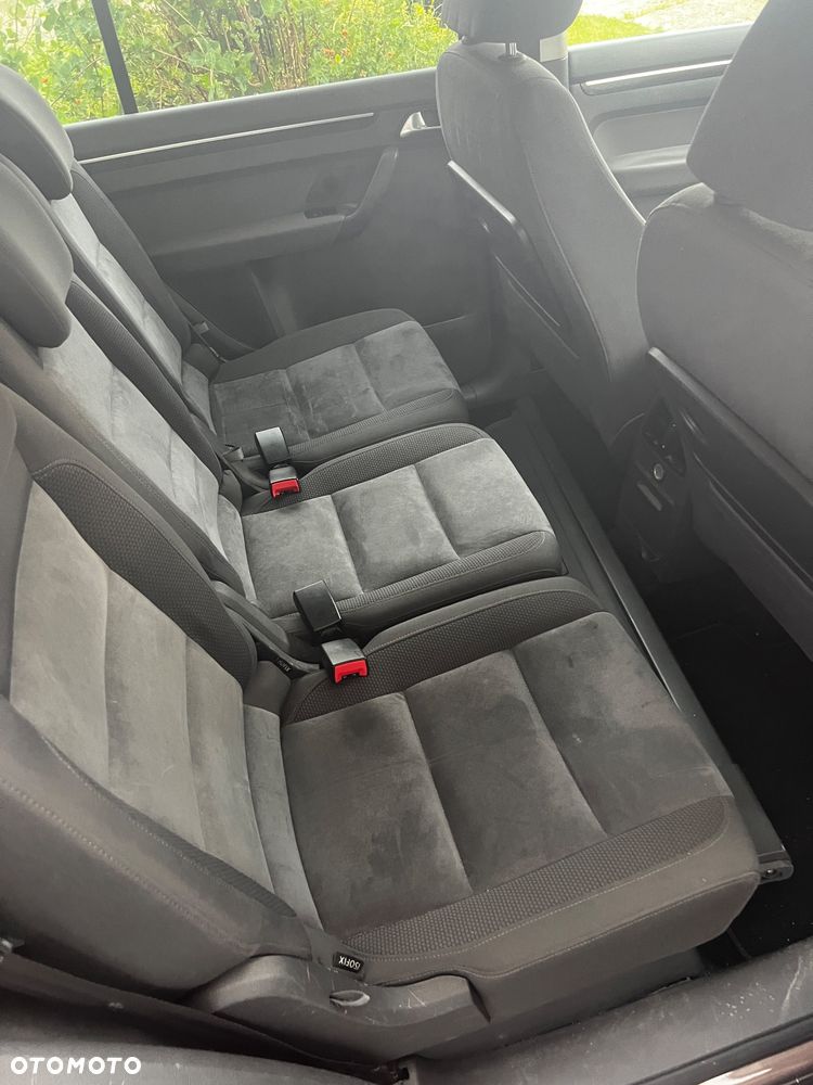 Volkswagen Touran 2.0 TDI DPF Highline DSG - 18