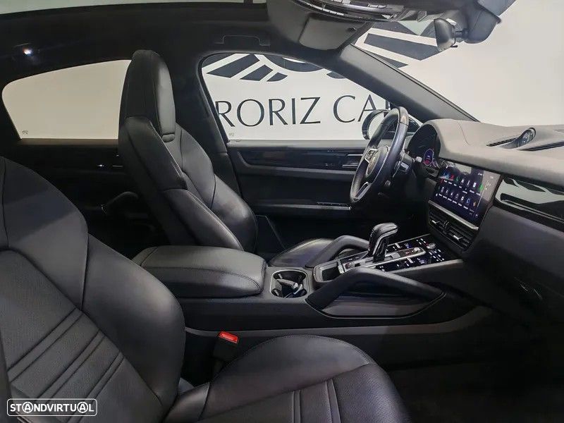 Porsche Cayenne Coupé E-Hybrid - 12