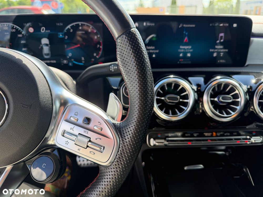 Mercedes-Benz CLA - 26