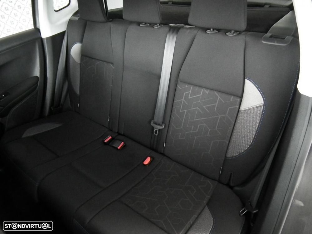 Peugeot 2008 1.6 BlueHDi Style - 14