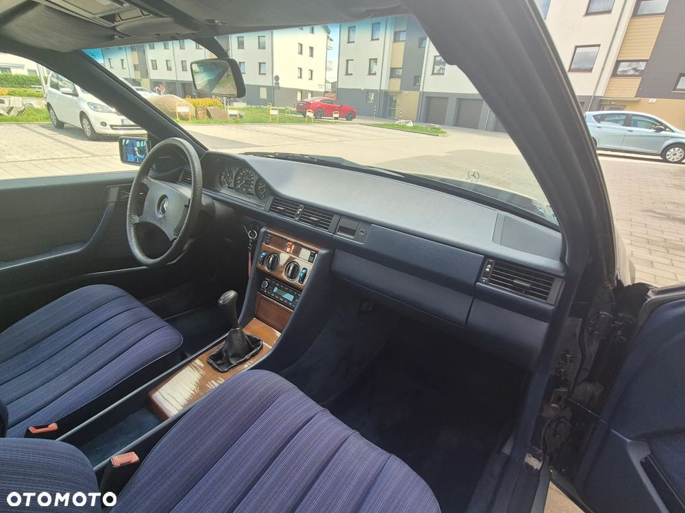 Mercedes-Benz W124 (1984-1993) - 8
