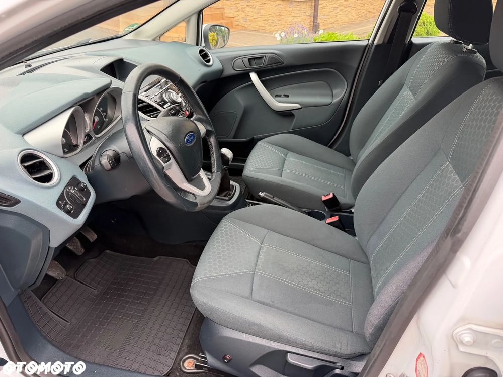 Ford Fiesta 1.25 Titanium - 23