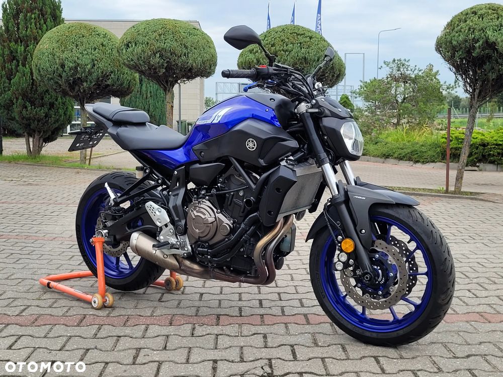 Yamaha MT - 12