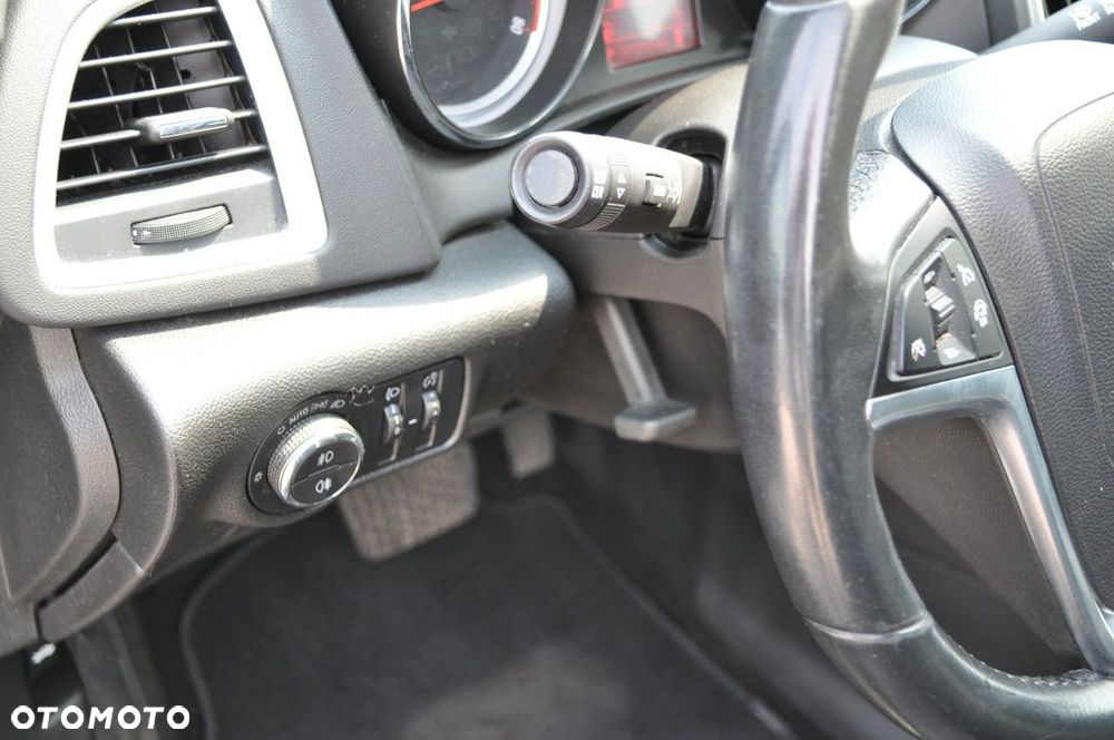 Opel Astra 1.6 Automatik Style - 23