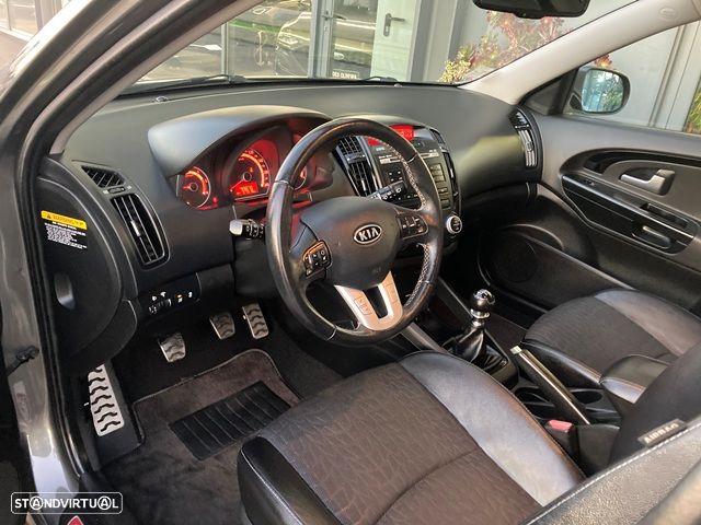 Kia Ceed SW 1.6 CRDi TX Sport - 11