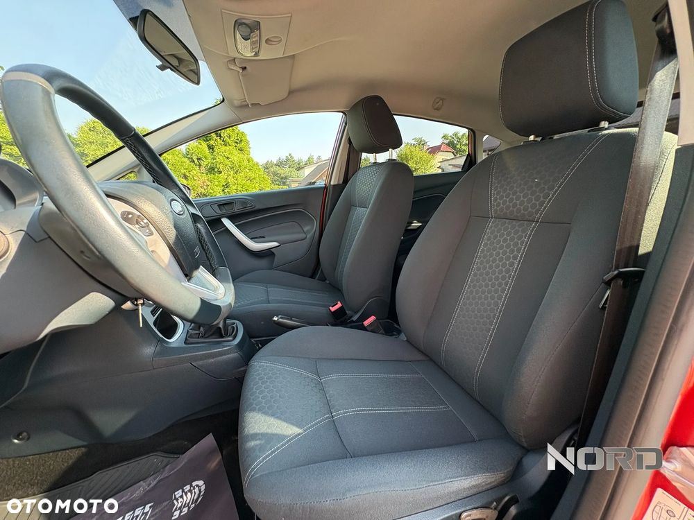 Ford Fiesta 1.25 Titanium - 12