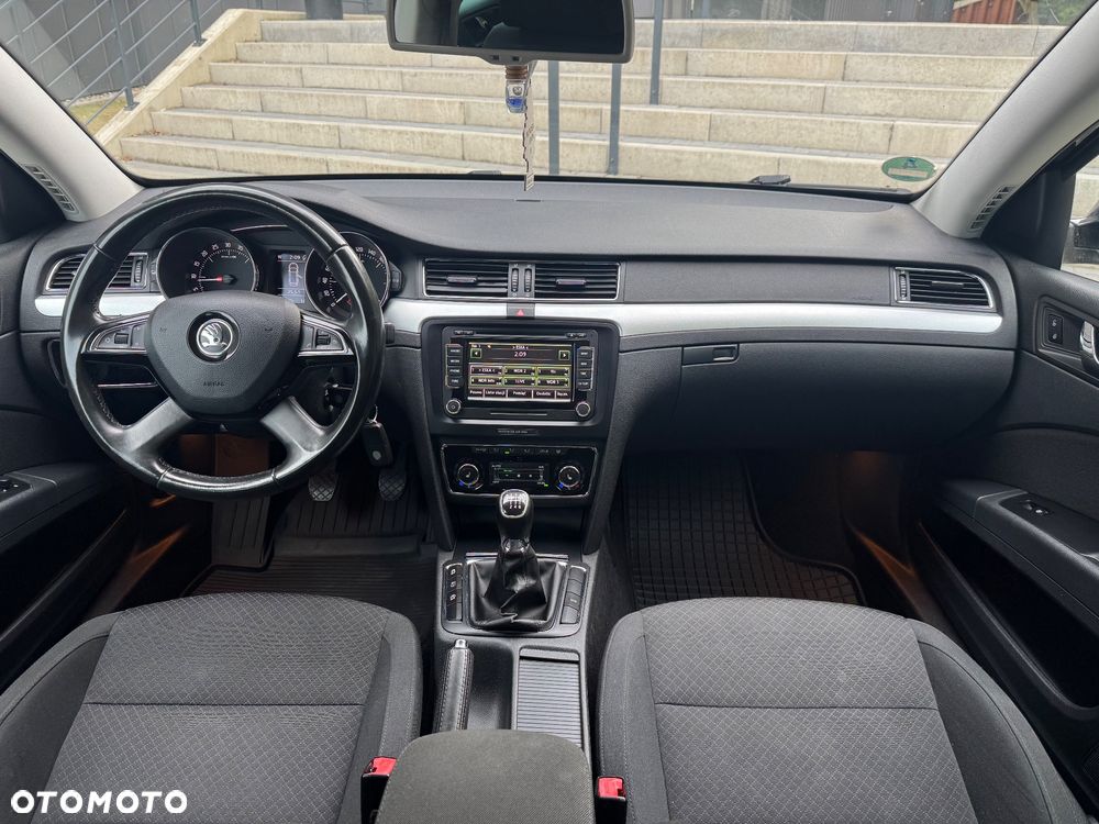 Skoda Superb 2.0 TDI Comfort - 20