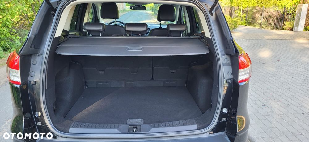 Ford Kuga 1.6 EcoBoost 2x4 Titanium - 26