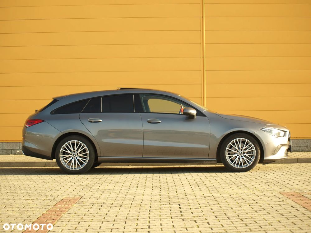 Mercedes-Benz CLA 220 d 8G-DCT - 5