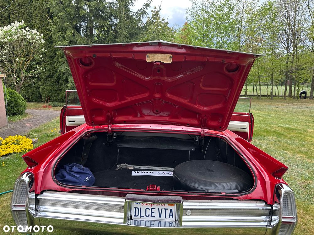 Cadillac Deville - 39
