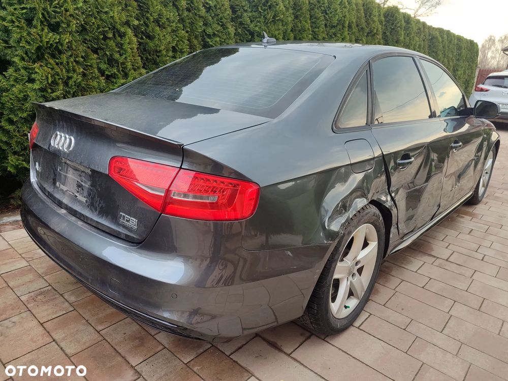 Audi A4 Limousine 2.0 TFSI quattro S tronic S line Sportpaket - 6