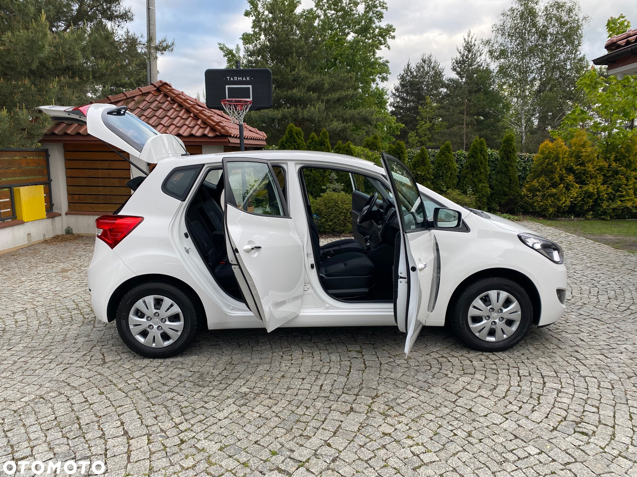 Hyundai ix20 1.4 Premium - 17