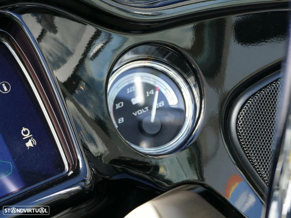 Harley-Davidson FL - 21