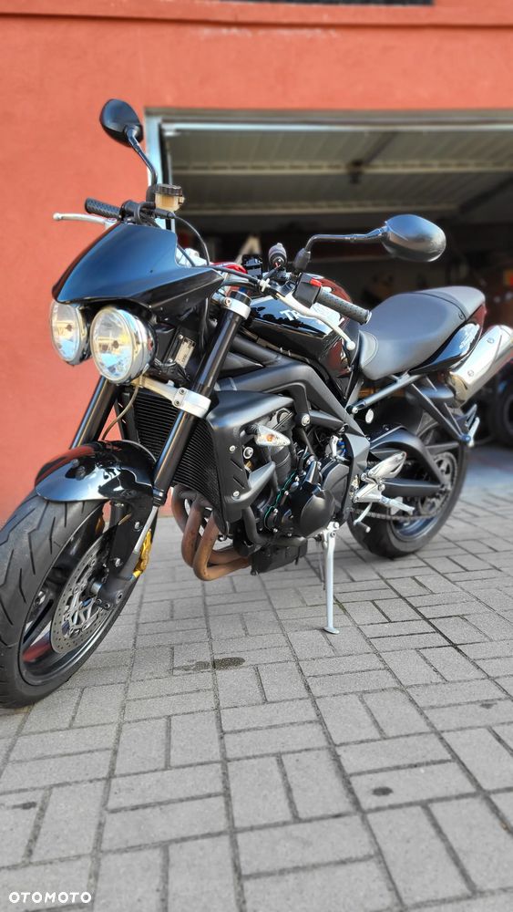Triumph Street Triple - 7