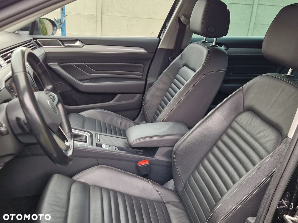 Volkswagen Passat 2.0 TDI SCR DSG Business - 11