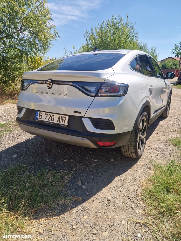 Renault ARKANA E-TECH - 4