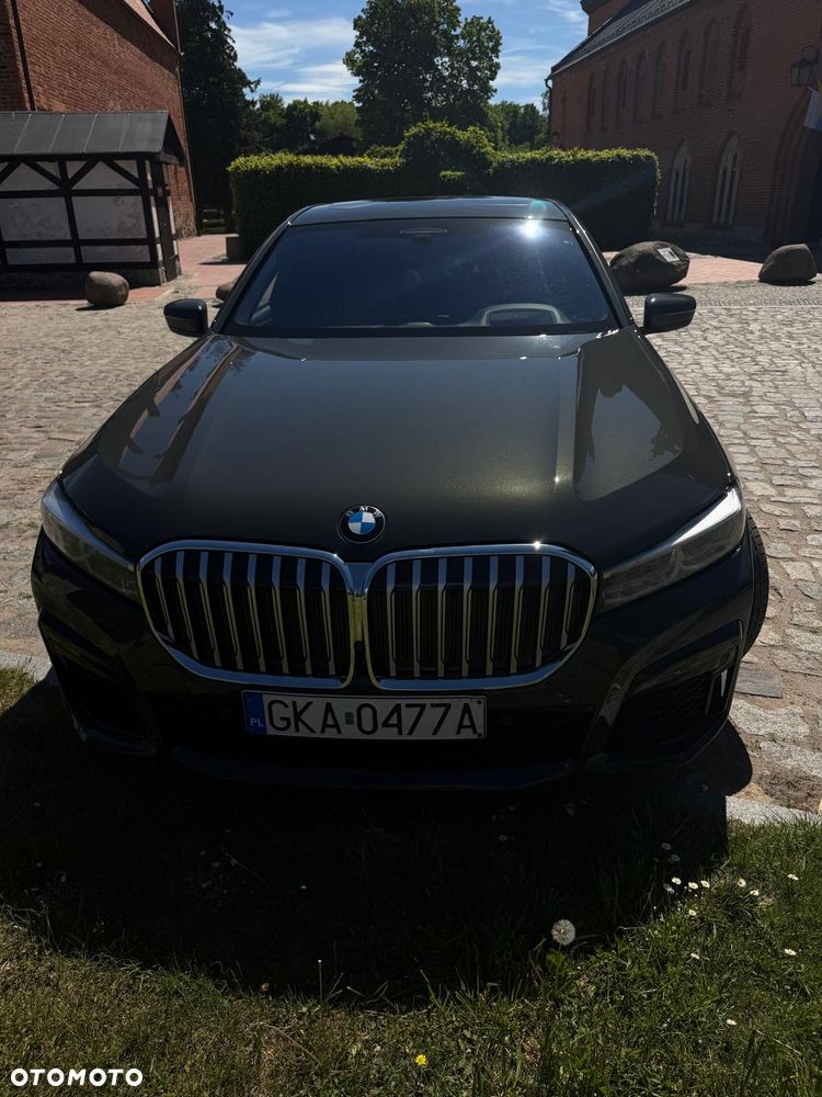 BMW Seria 7 750i xDrive - 27