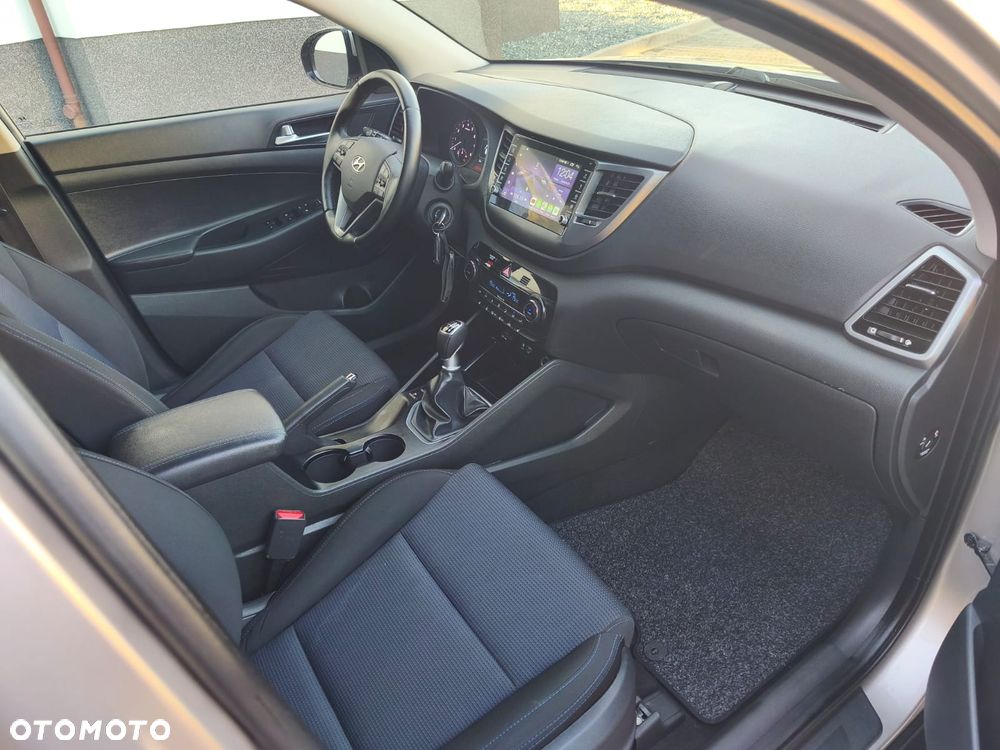 Hyundai Tucson 1.6 GDi 2WD Select - 16