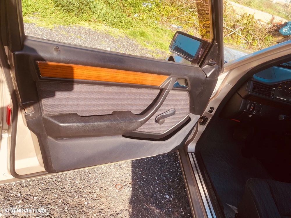 Mercedes-Benz E 250 - 18