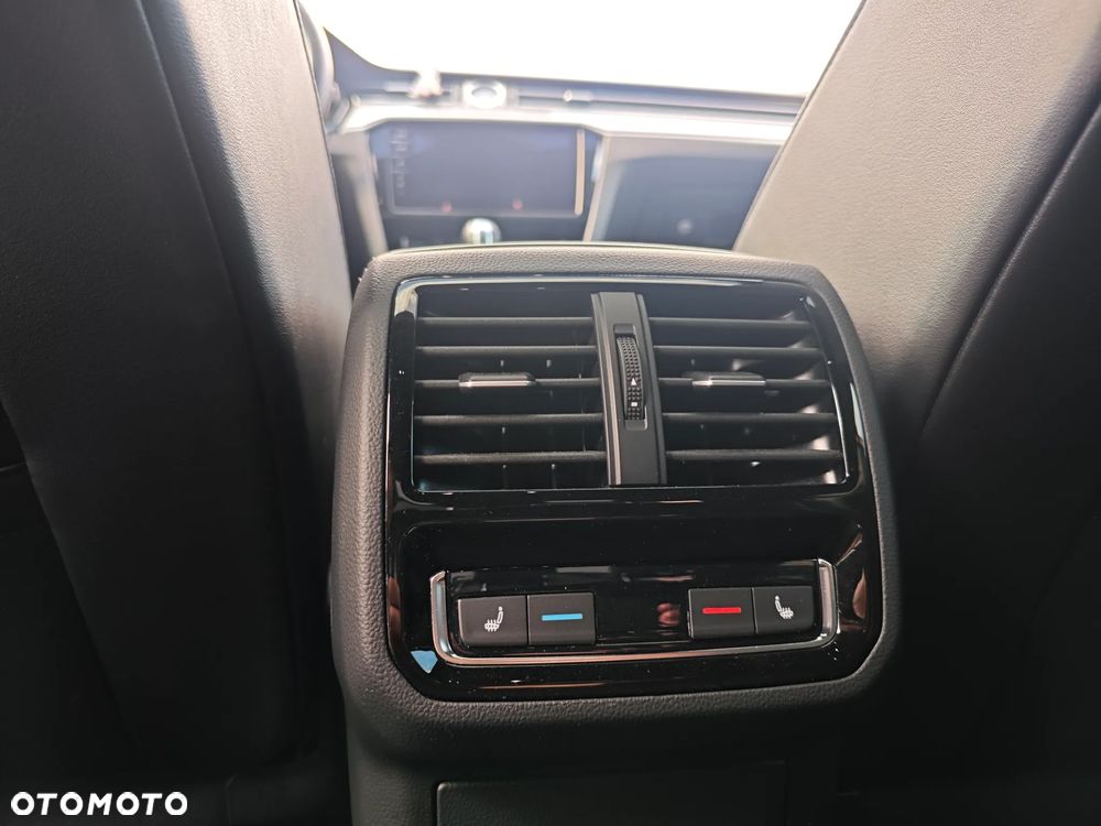 Volkswagen Arteon 2.0 TSI 4Motion R-Line DSG - 15
