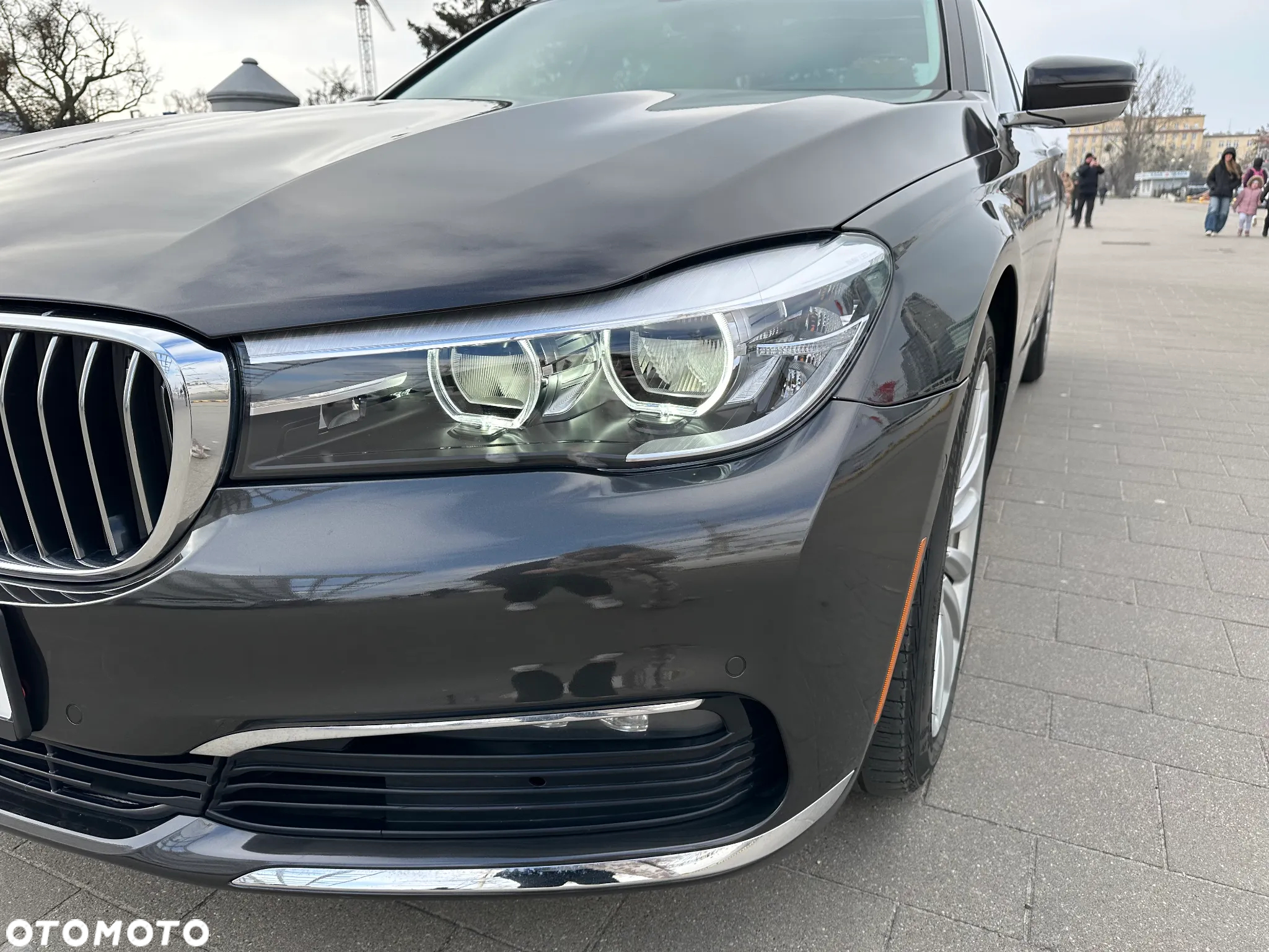 BMW Seria 7 740Li - 6