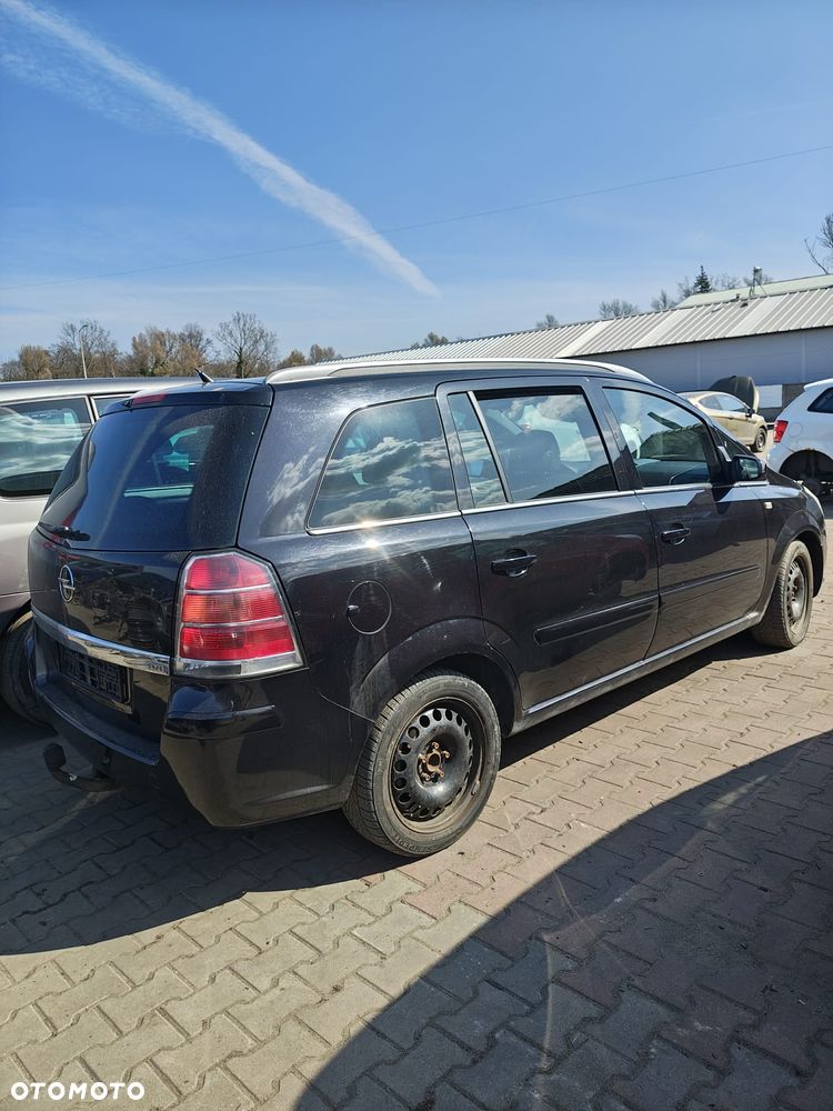 Opel Zafira B części 1,9 - 4