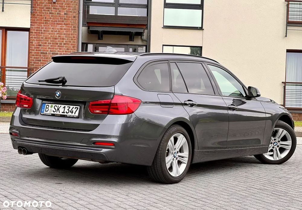 BMW Seria 3 320i Edition Luxury Line Purity - 12