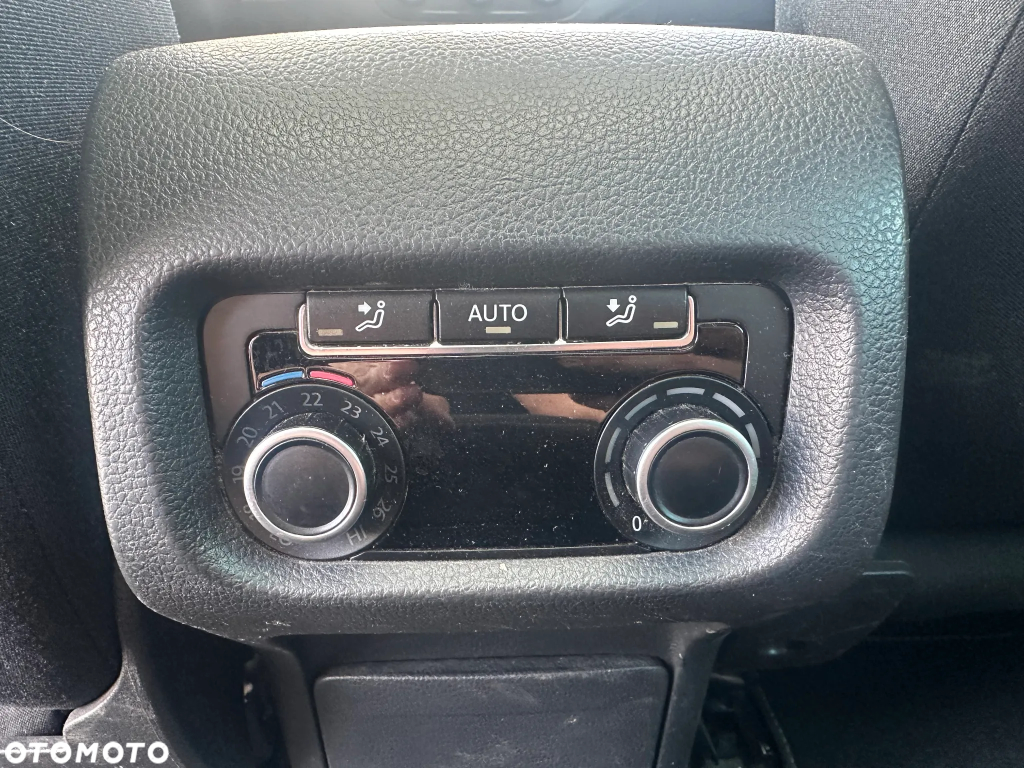 Volkswagen Sharan 2.0 TDI DSG BlueMotion Technology Cup - 24