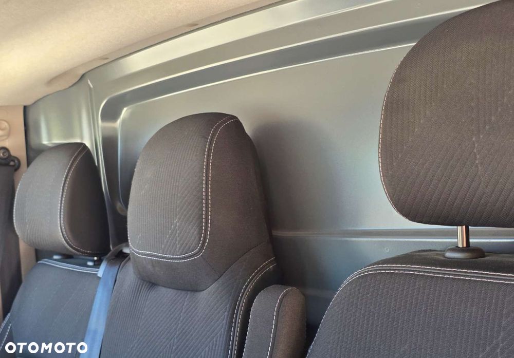 Renault Trafic - 12