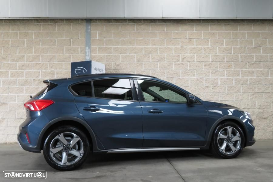 Ford Focus 1.0 EcoBoost Active X - 6