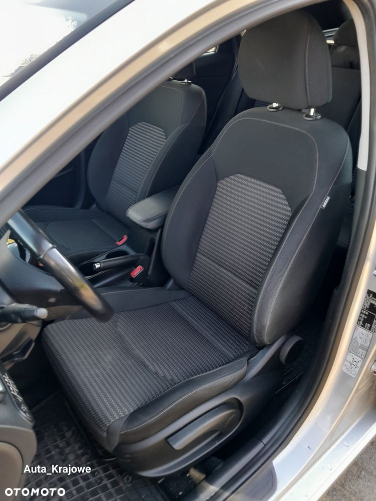 Kia Ceed 1.5 T-GDI M - 23